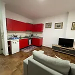Apartment The Warm House Durrës